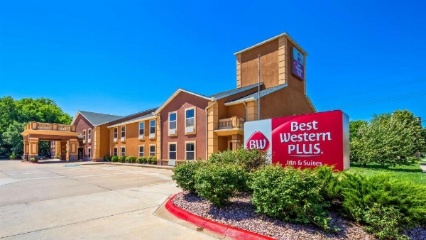 Best Western Plus Midwest Inn & Suites image 10