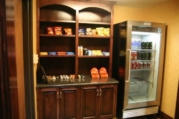 Best Western Plus Midwest Inn & Suites image 11