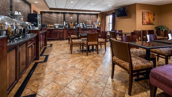 Best Western Plus Midwest Inn & Suites image 5